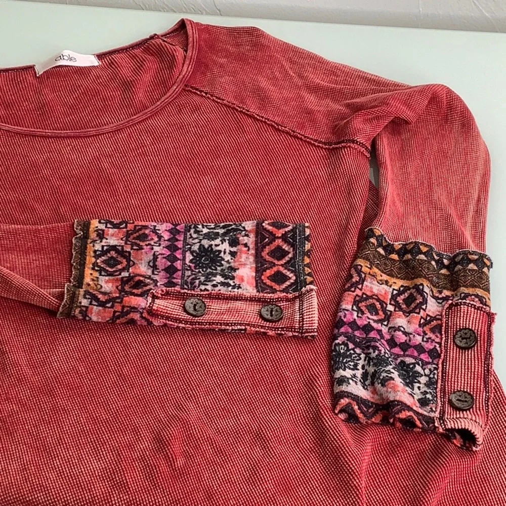 Able Thermal Raglan Wine Wash waffle knit Embellished Cuffs LS top size 1XL EUC - Picture 8 of 15